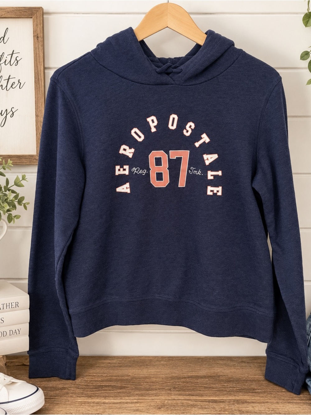 Aéropostale Navy Blue "87" Graphic Pullover
Hoodie Women's Size Medium
